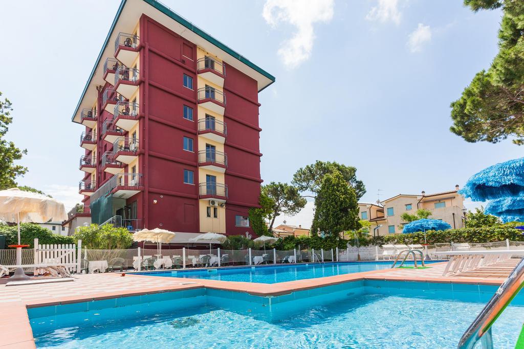Hotel Frank Lido di Jesolo Exterior photo