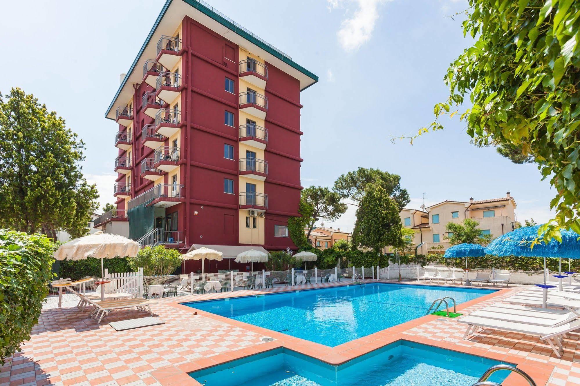 Hotel Frank Lido di Jesolo Exterior photo