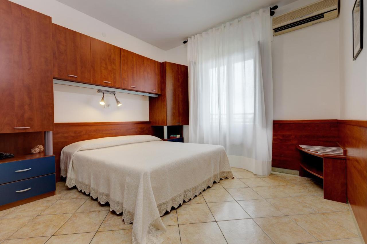 Hotel Frank Lido di Jesolo Exterior photo